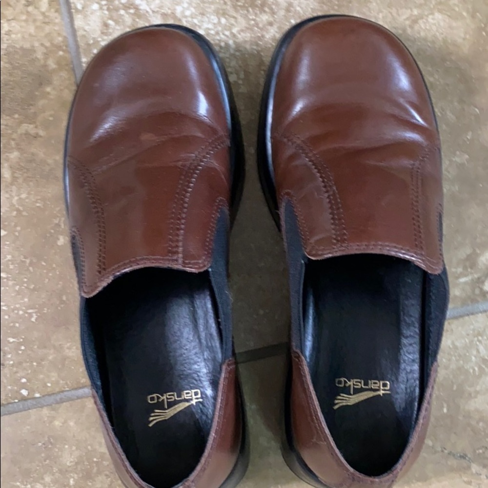 Shoes - Picture 2 of 4